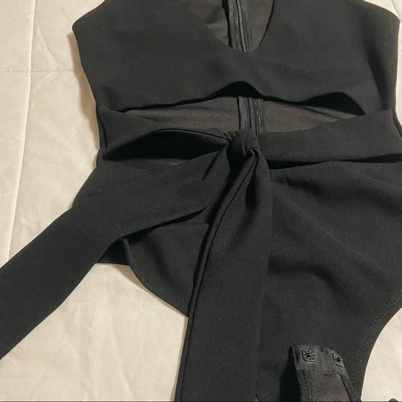 Fashion Nova Cutout Bodysuit - Picture 5 of 11